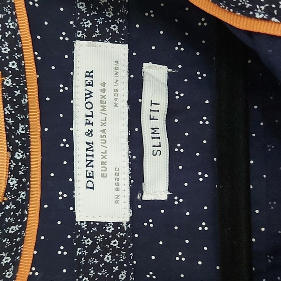 XL Denim & Flower casual button down long sleeve - Picture 2 of 4